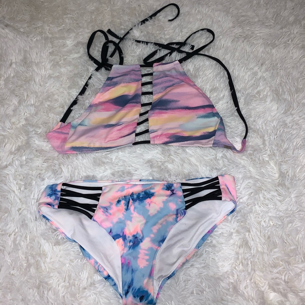 super cute mix match bikini!!